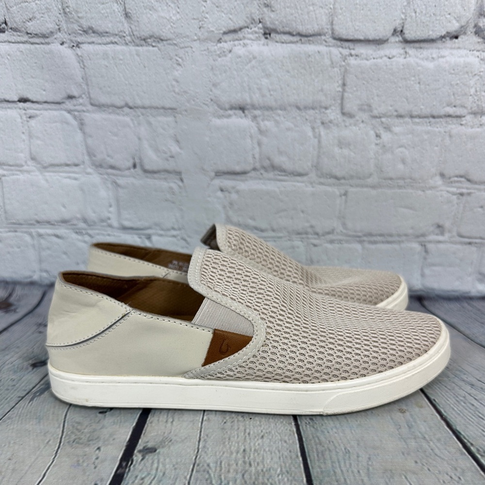 OluKai Pehuea women's slip-on sneaker size 8.5